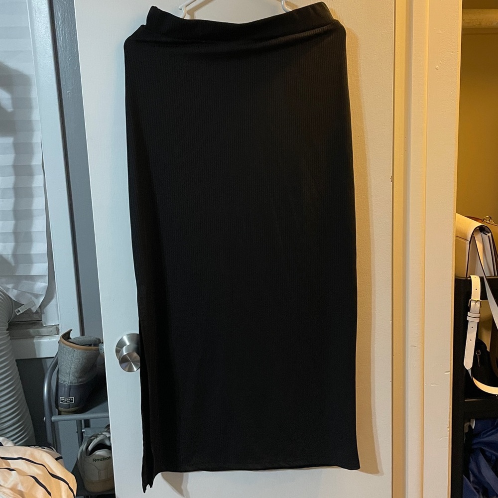 Ribbed long skirt